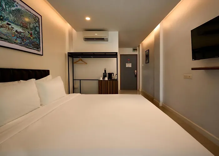Red Door Samsen Hotel, 3* 曼谷