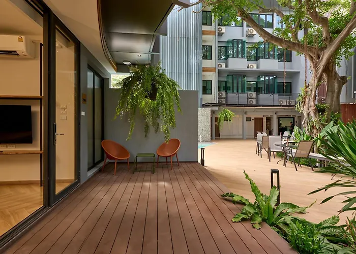 Red Door Samsen Hotel, 3* 曼谷