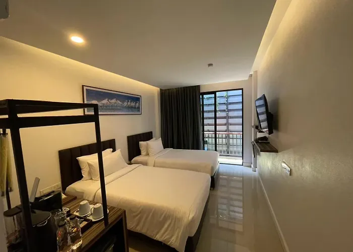 Red Door Samsen Hotel, 酒店 3*
