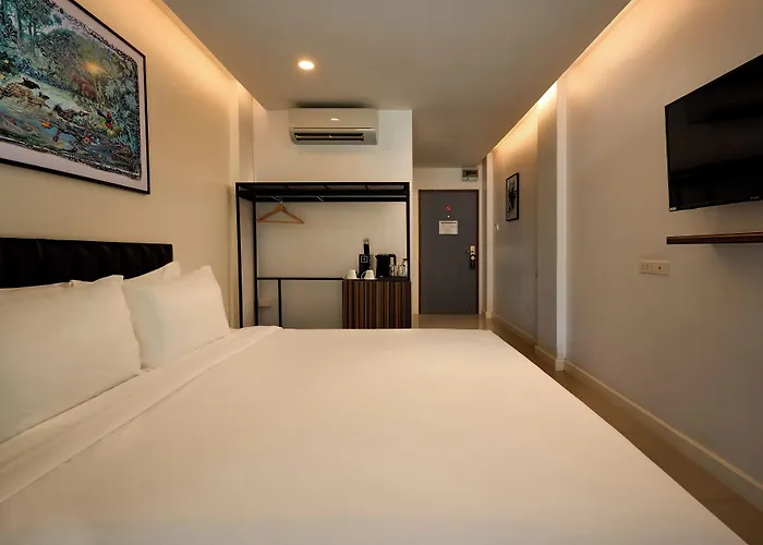 מלון Red Door Samsen Hotel,